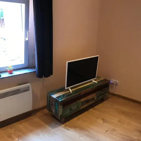 Semesterbostad Ferienhaus Rheinperle Mit Garten In Am Rhein - Naehe Bonn