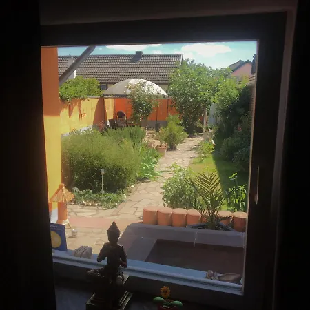 Ferienhaus Rheinperle Mit Garten In Am Rhein - Naehe Bonn 레마겐