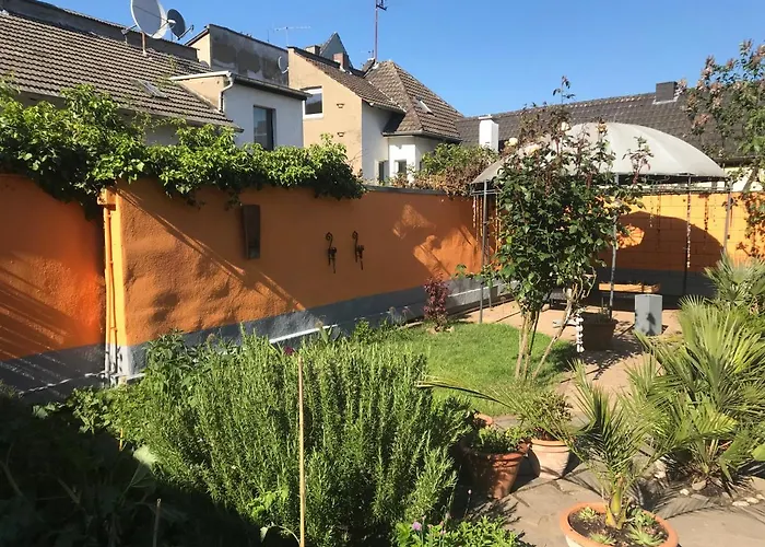 Ferienhaus Rheinperle Mit Garten In Am Rhein - Naehe Bonn