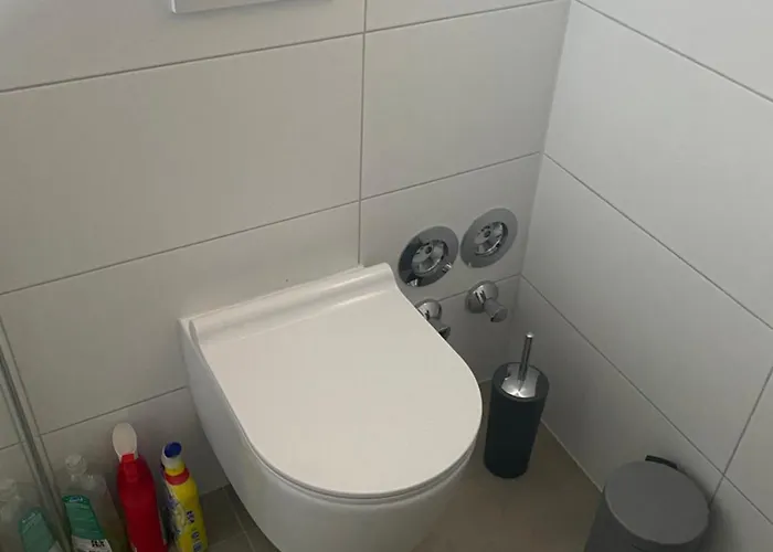 Ferienhaus Rheinperle Mit Garten In Am Rhein - Naehe Bonn