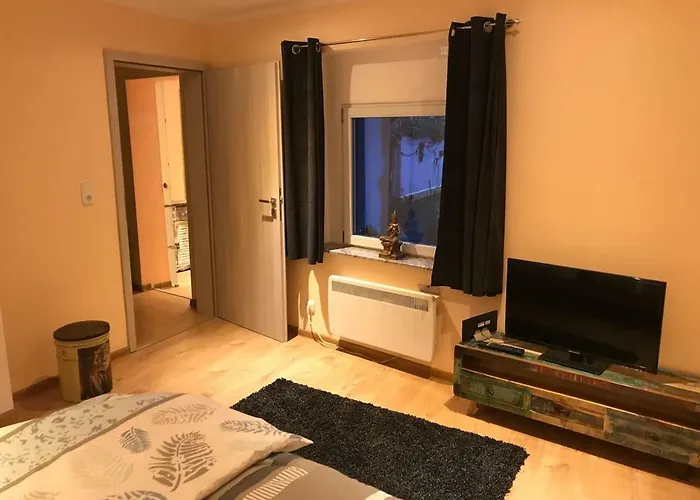 Ferienhaus Rheinperle Mit Garten In Am Rhein - Naehe Bonn 雷马根